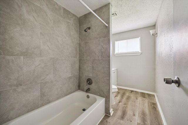 3121 Proswimmer Street, Houston, TX 77088