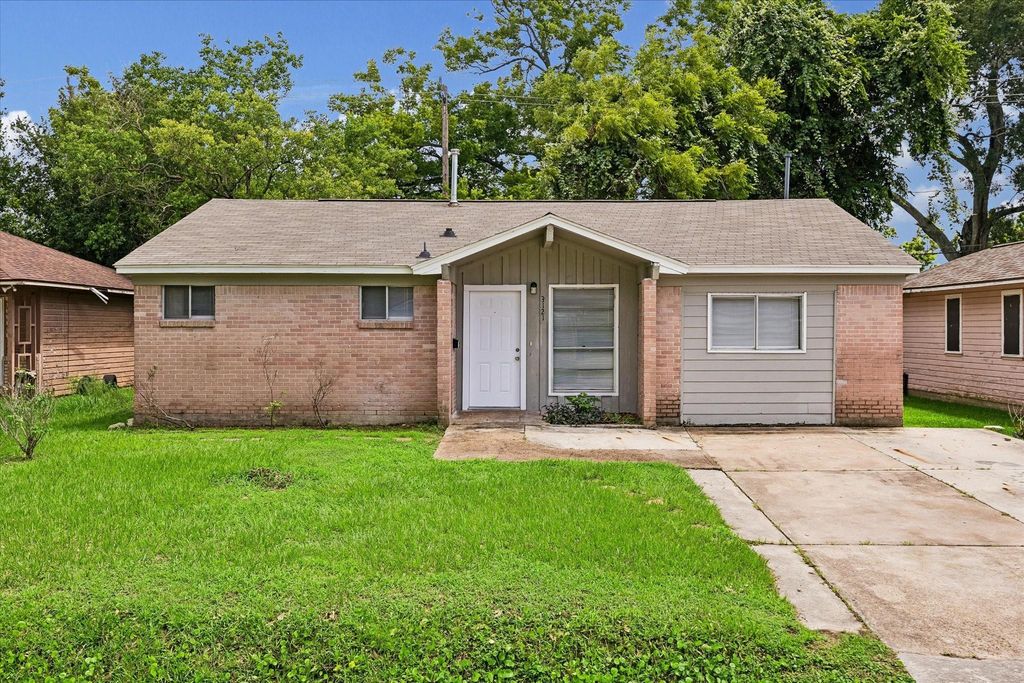 3121 Proswimmer Street, Houston, TX 77088