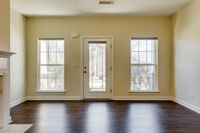 1437 Bending River Dr, Nashville, TN 37221