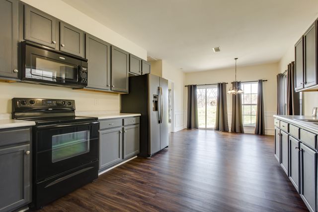 1437 Bending River Dr, Nashville, TN 37221