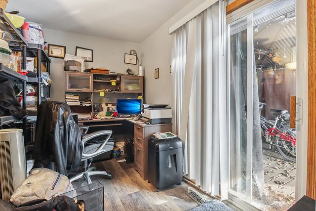 327 Hickory Avenue, Romeoville, IL 60446