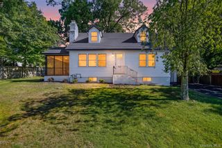 2 Francis Place, Nyack, NY 10960