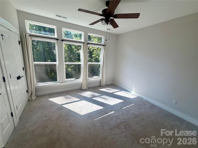 566 W End Drive, Charlotte, NC 28208