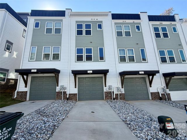 566 W End Drive, Charlotte, NC 28208