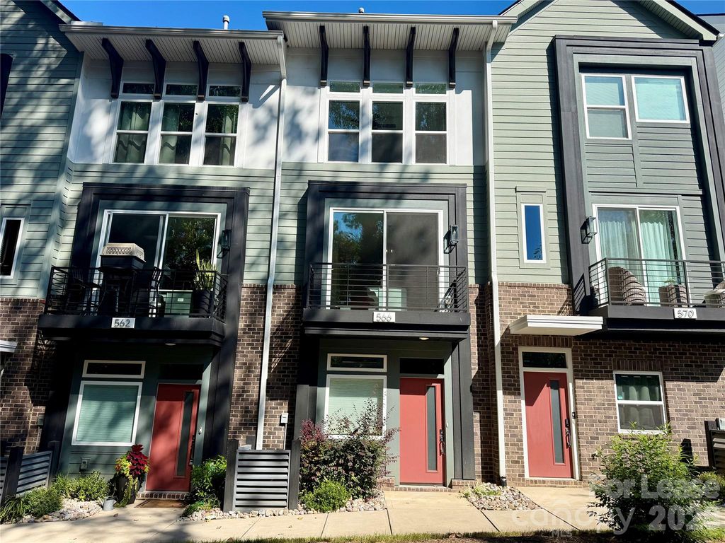 566 W End Drive, Charlotte, NC 28208