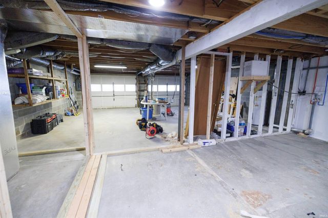 7047 S Harmony Road, Bloomington, IN 47403