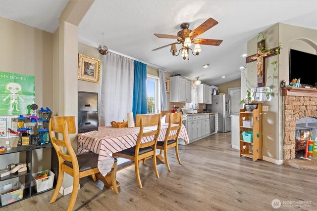 20262 Road B.5 NE, Soap Lake, WA 98851