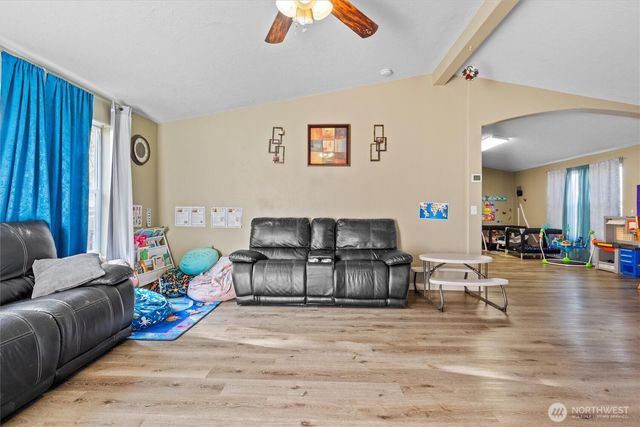 20262 Road B.5 NE, Soap Lake, WA 98851