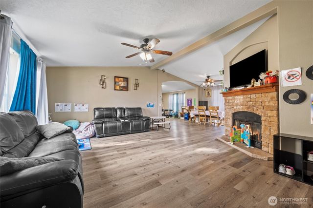 20262 Road B.5 NE, Soap Lake, WA 98851