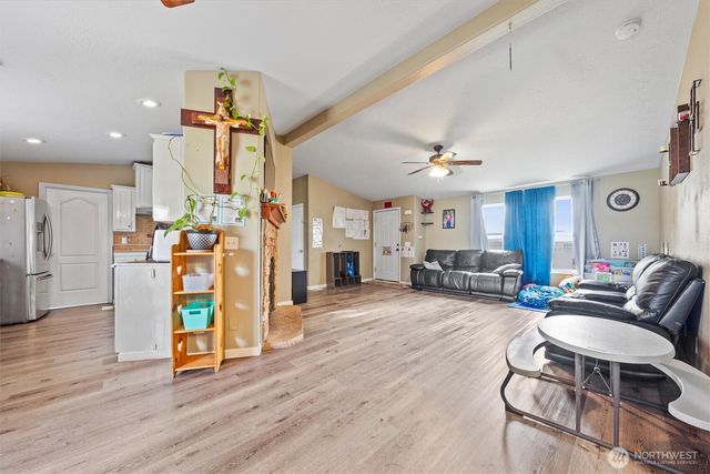 20262 Road B.5 NE, Soap Lake, WA 98851