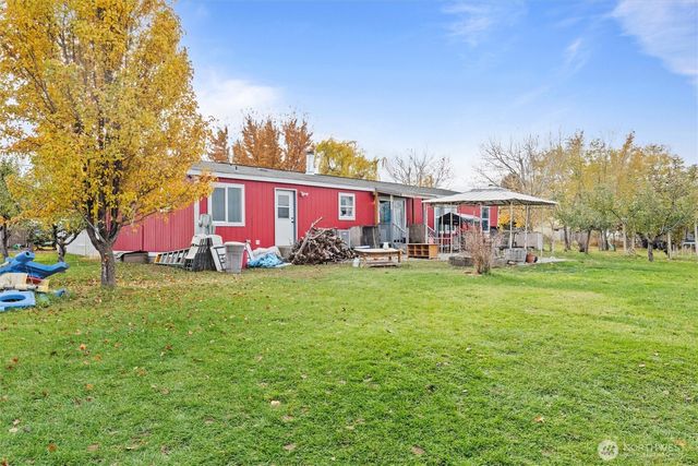 20262 Road B.5 NE, Soap Lake, WA 98851