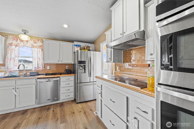 20262 Road B.5 NE, Soap Lake, WA 98851