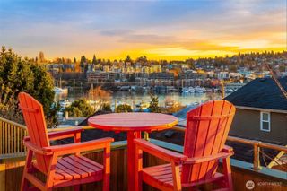 2117 N 36th Street, Seattle, WA 98103