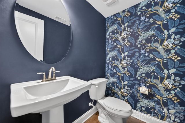 6318 Southgrove Street, Charlotte, NC 28277
