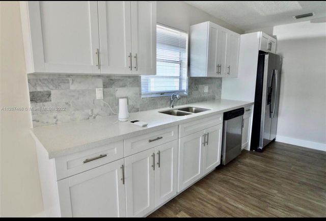 2223 Hope Street, Hollywood, FL 33020