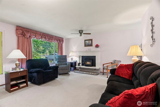 11414 2nd Ave SE, Everett, WA 98208