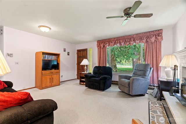 11414 2nd Ave SE, Everett, WA 98208