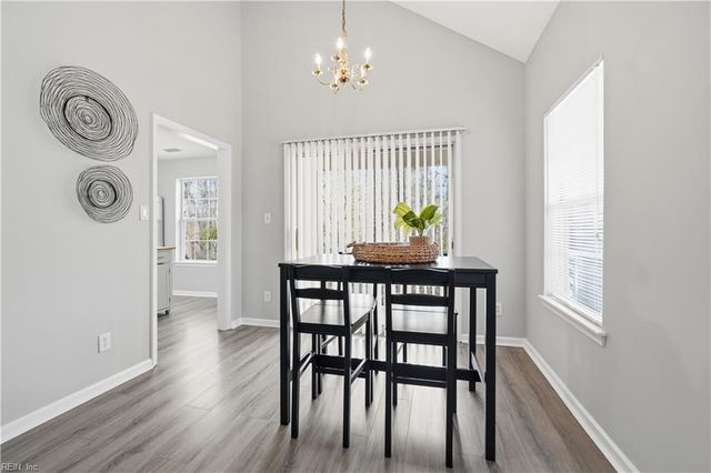 704 Inlet Quay Apt J, Chesapeake, VA 23320