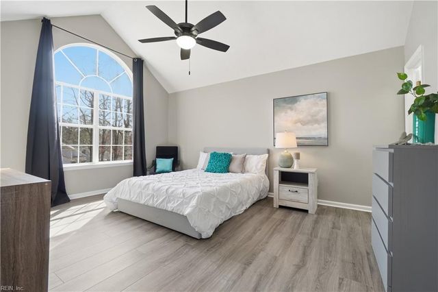 704 Inlet Quay Apt J, Chesapeake, VA 23320