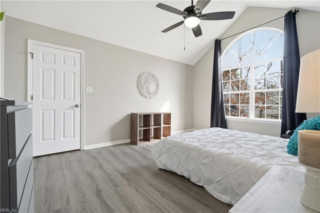 704 Inlet Quay Apt J, Chesapeake, VA 23320