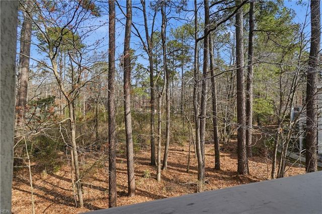 704 Inlet Quay Apt J, Chesapeake, VA 23320