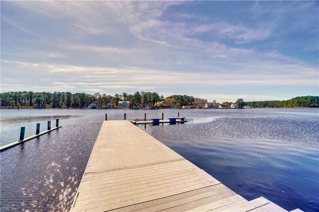 704 Inlet Quay Apt J, Chesapeake, VA 23320