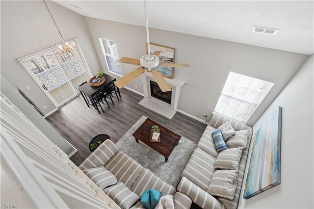 704 Inlet Quay Apt J, Chesapeake, VA 23320