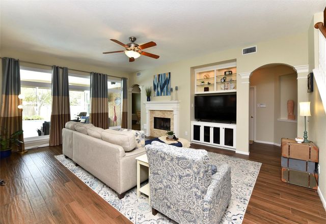 3302 Battle Creek Drive, Missouri City, TX 77459