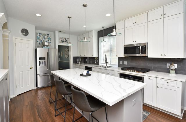 3302 Battle Creek Drive, Missouri City, TX 77459