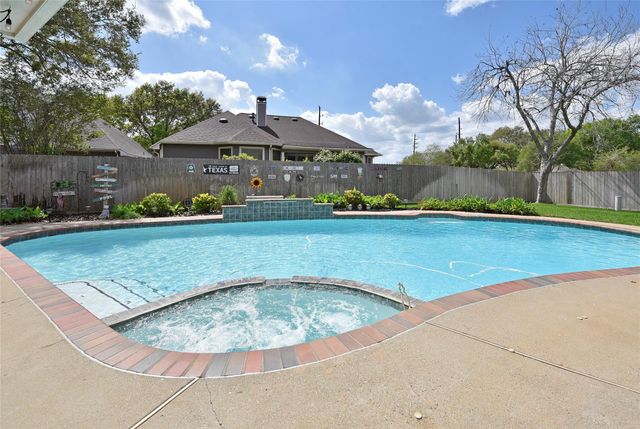 3302 Battle Creek Drive, Missouri City, TX 77459