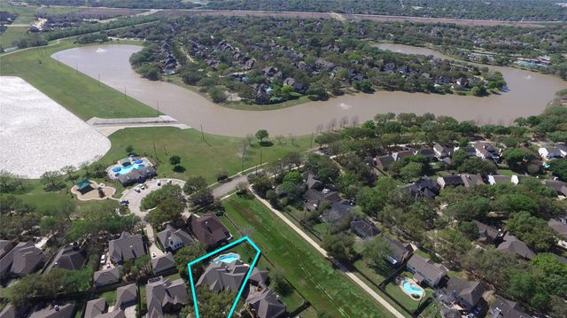 3302 Battle Creek Drive, Missouri City, TX 77459