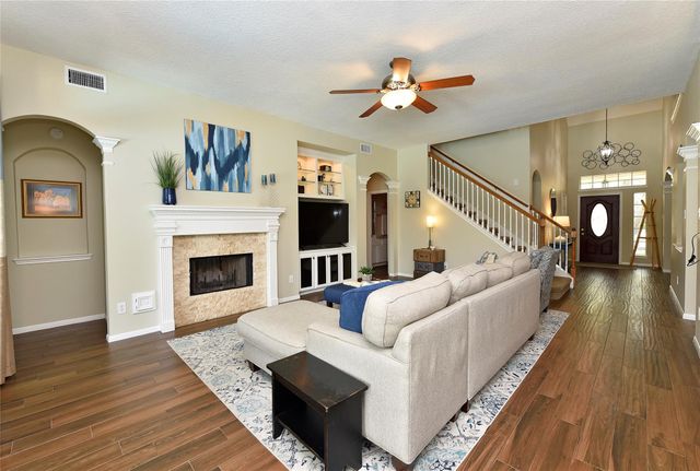 3302 Battle Creek Drive, Missouri City, TX 77459