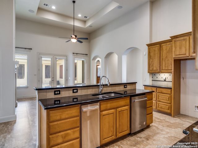 16 Liser Glen, San Antonio, TX 78257