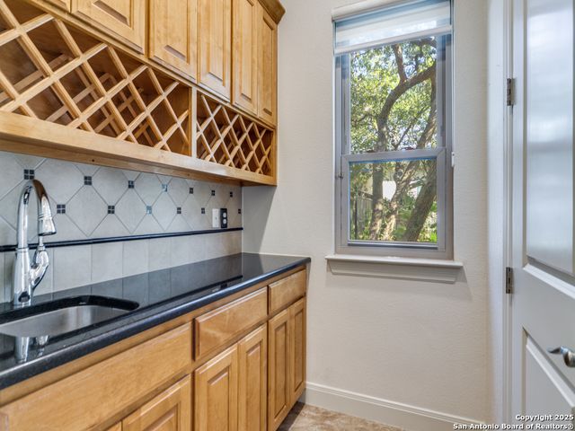 16 Liser Glen, San Antonio, TX 78257
