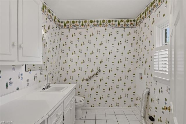 3510 Cotswold Terrace, Greensboro, NC 27455