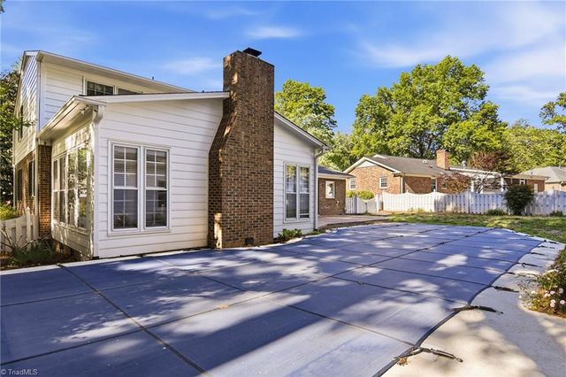 3510 Cotswold Terrace, Greensboro, NC 27455