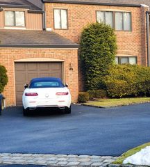 45 Windsor Gate 45, North Hills, NY 11040