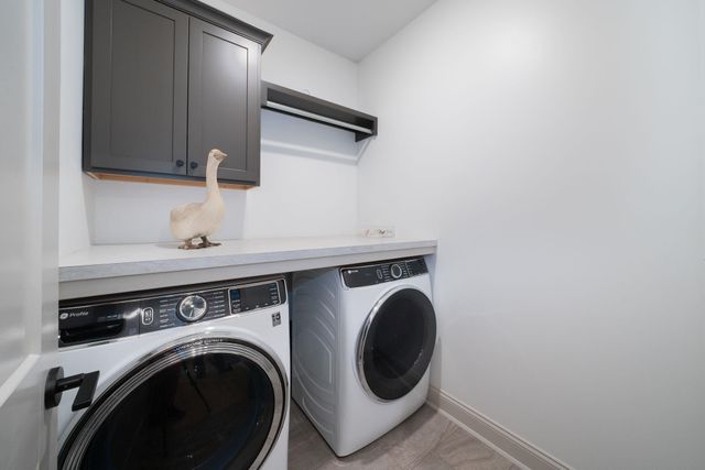 1023 W Silverstone Ct, Andover, KS 67002