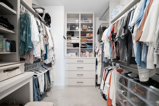 1023 W Silverstone Ct, Andover, KS 67002