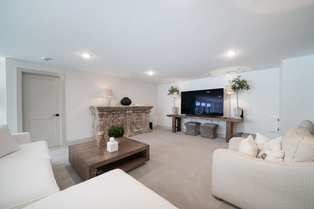 1023 W Silverstone Ct, Andover, KS 67002