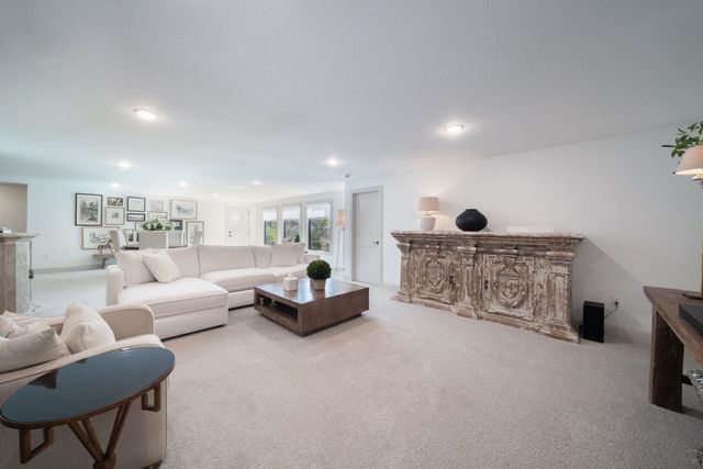 1023 W Silverstone Ct, Andover, KS 67002