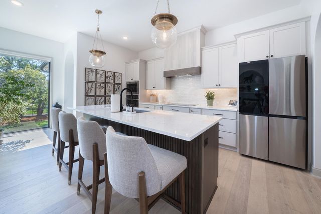 1023 W Silverstone Ct, Andover, KS 67002