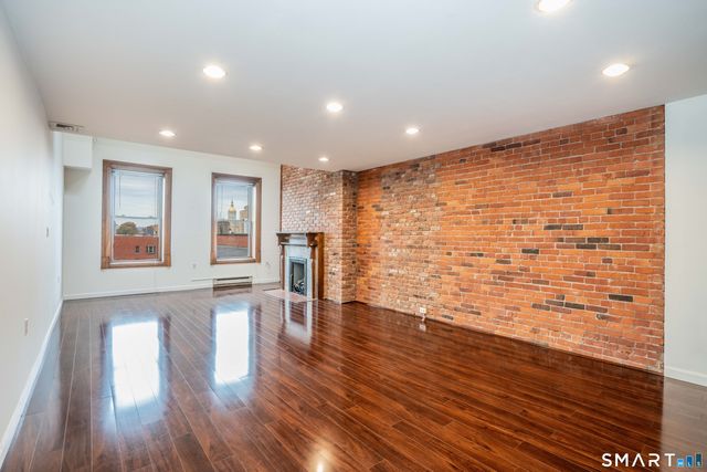 1 Linden Place 506, Hartford, CT 06106