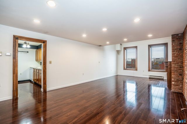 1 Linden Place 506, Hartford, CT 06106