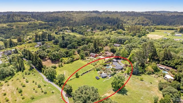 4048 El Molino Ln, Sebastopol, CA 95472