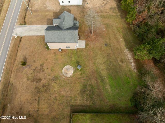 436 Huffmantown Road, Richlands, NC 28574