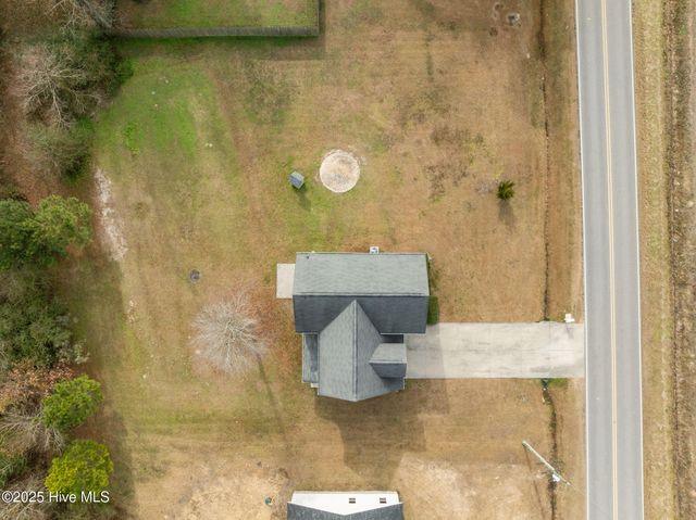 436 Huffmantown Road, Richlands, NC 28574