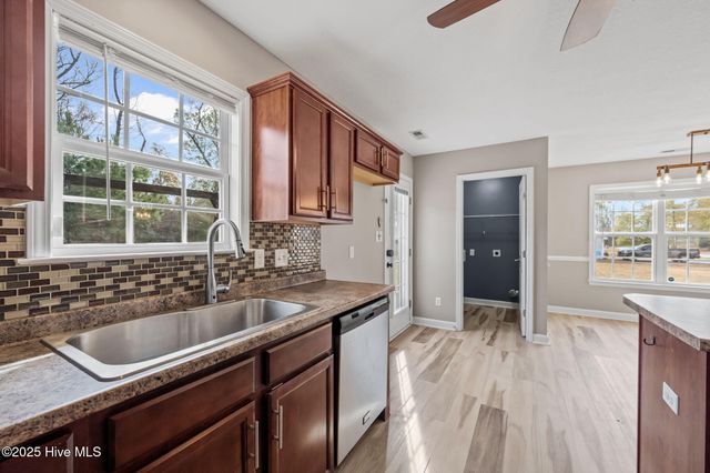 436 Huffmantown Road, Richlands, NC 28574