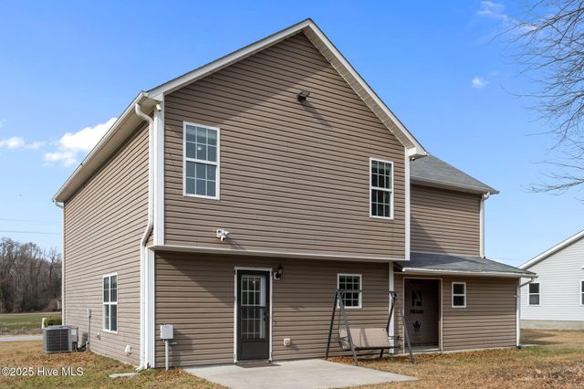 436 Huffmantown Road, Richlands, NC 28574