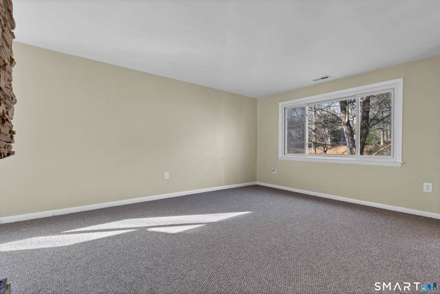 13 Victoria Lane, Old Lyme, CT 06371